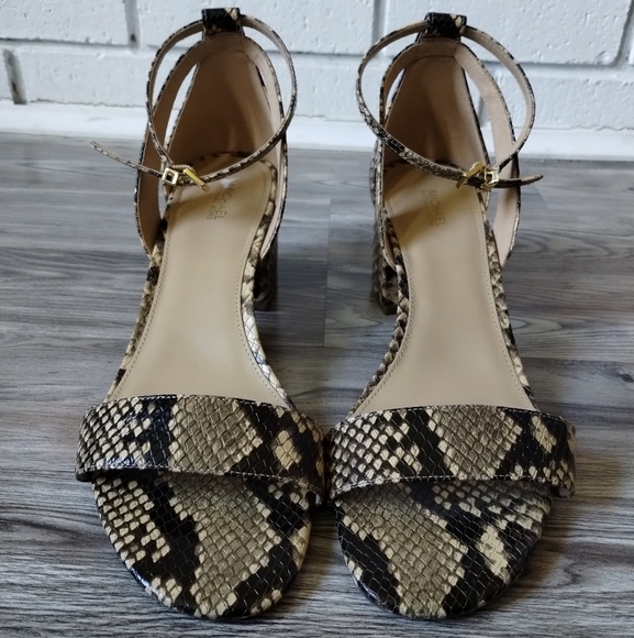 MICHAEL Michael Kors Leather Python Print Ankle Strap Heels Women's Size 10 - Picture 2 of 6